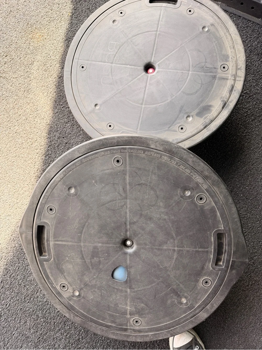 Pair of Balance Trainer Bosu-Bosu Balls in Blue and Pink - Picture 4 of 5